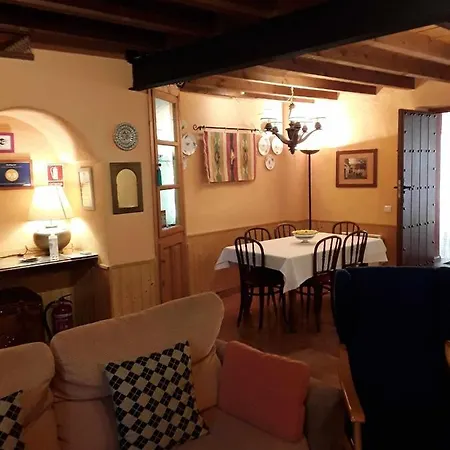 Viviendas Turisticas Arrayanes * روندا