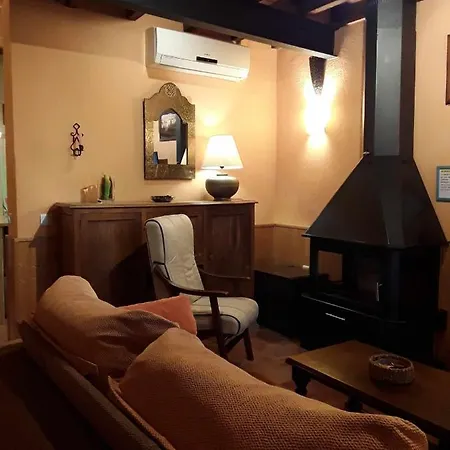 Hétvégi ház Viviendas Turisticas Arrayanes