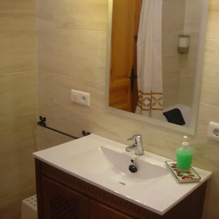 Viviendas Turísticas Arrayanes Casa de Campo *