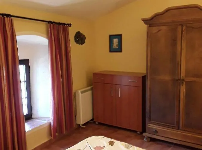 Viviendas Turisticas Arrayanes Casa di campagna *