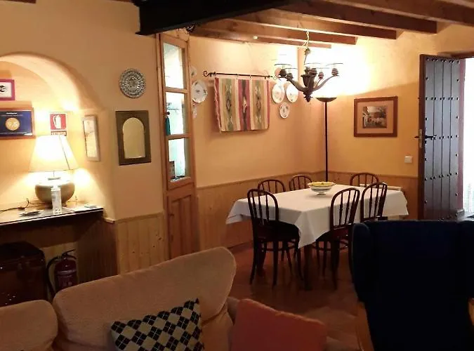 Viviendas Turisticas Arrayanes * Ronda